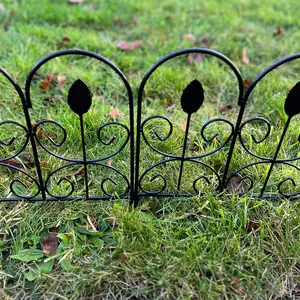 Leaf Design Steel Garden Lawn Edging (45cm x 41cm) - 20 Panels