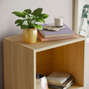 Gerardi Standard Bookcase Oak / 106 cm H x 32 cm W