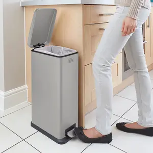 BLACK+DECKER 20L Grey Pedal Bin with Soft Close Lid