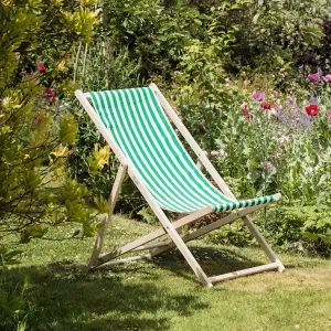 Harbour Housewares - Folding Wooden Garden Deck Chair - Green Stripe