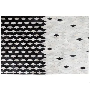 Cowhide Area Rug 160 x 230 cm Black and White MALDAN