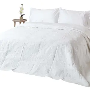 Homescapes White Cotton Rich Floral Metelassé Pattern Bedspread, King