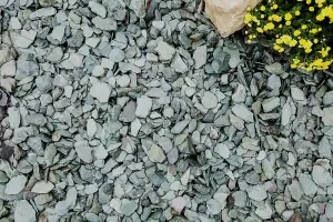 Emerald Slate Chippings 20mm - 50 Bags (1000kg)