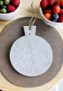 White Round Marble Chopping Board 31x25cm