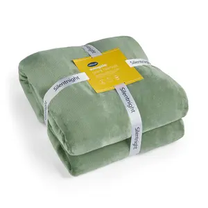 Silentnight Snugsie Giant Throw- Cosy Sherpa Lined - Non Heated Blanket Green / 180cm W x 240cm L