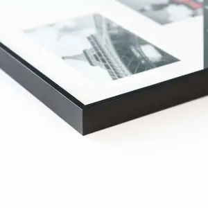 nielsen Gallery Picture Frame 20x60cm With Mount for 3 Pictures 4x6 - Black