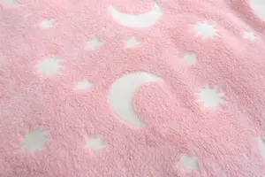 HomeSpace Direct Glow in the Dark Blanket Throw Moon Stars Pink 100x150cm