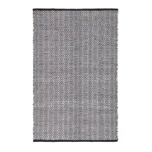 Homescapes Trance Black and White Diamond Pattern Recycle Fibre Rug, 160 x 230 cm