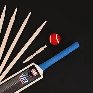 7 Piece Junior Cricket Set - including Wooden cricket Bat, cricket Stumps & Soft Ball in Carry Bag