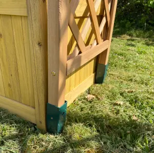 Dorchester Wooden Arch with Planters and Ground Spikes