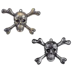 Halloween Wall Decorations Skull & Crossbones Party, Trick or Treat  Silver