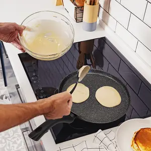 Blackmoor 26cm Black Non-Stick Pancake Pan