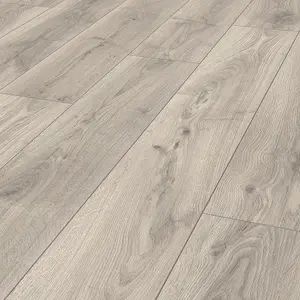 Eurohome Cookham Grey Natural Oak effect Moisture resistant Laminate Flooring, 2.26m²