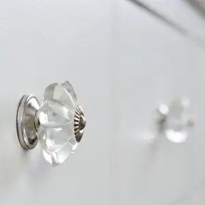 Nicola Spring - Glass Cabinet Knob - Star