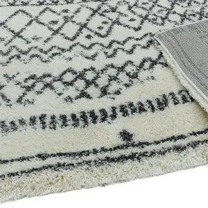 Cream Grey Geometric Luxurious Modern Shaggy Easy To Clean Dining Room Rug-120cm X 170cm