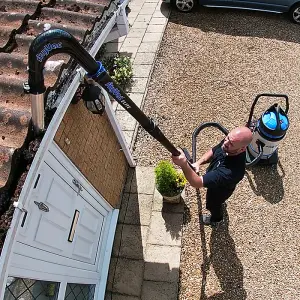 SkyVac Commercial Plus Gutter Vacuum, Gutter Cleaning. 8 Pole Package. Heights up to 6M/20ft.