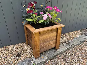 Charles Taylor Prestbury Raised Square Planter Large