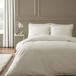 Catherine Lansfield Kingsley Soft Matt Velvet Super King Duvet Cover Set with Pillowcases Cream