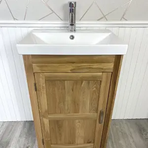 Marte 485mm Free-Standing Cloakroom Vanity Unit Oak