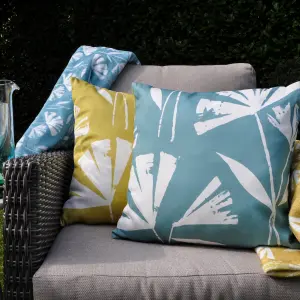 Alma Teal Outdoor/Indoor Water & UV Resistant Filled Cushion