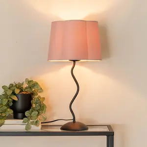 ValueLights Wiggle Black Metal Single Stem Table Lamp with Blush Pink Velvet Scallop Lamp Shade and LED Bulb