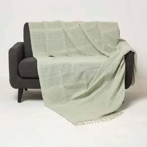 Homescapes Kashi Sage Green Cotton Throw with Tassels 150 x 200 cm