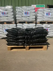 40 Filled black polyproplene sandbags