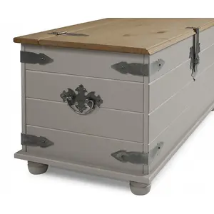 Mercers Furniture Corona Grey Wax Blanket Box Toy Storage Chest Ottoman Solid Pine with Mexican Styling