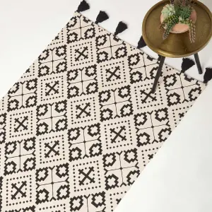 Homescapes Reva Black & White Handwoven Cotton Geometric Rug 160 x 230 cm