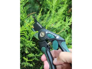 Faithfull P096151 Countryman Bypass Secateurs 215mm FAICOUBYP8