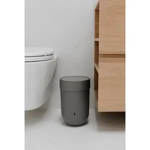 TOUCH Umbra Touch Trash Can with Lid, 1.6 Gallon (6L) Grey