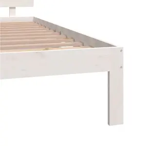 Berkfield Bed Frame White Solid Wood 135x190 cm Double