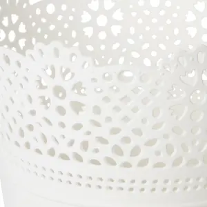 GoodHome White Lace Plastic Plant pot (Dia) 13.7cm, (H)15.5cm, 1.5L