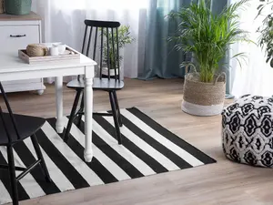 Outdoor Area Rug 160 x 230 cm Black and White TAVAS