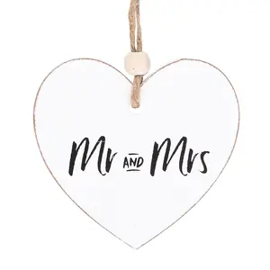 Something Different Mr and Mrs Heart Hanging Sentiment Sign White (One Size)