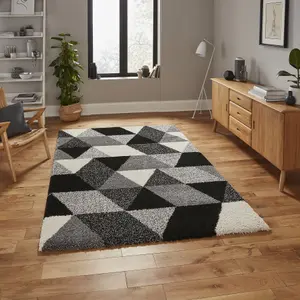 Royal Nomadic 7611 Black/White Rug 120 x 170