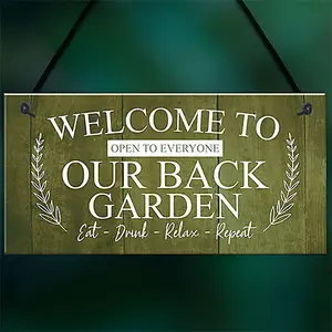 Red Ocean BACK GARDEN Sign Hanging Wall Shed Plaque Rustic Friendship Gift Home Sign