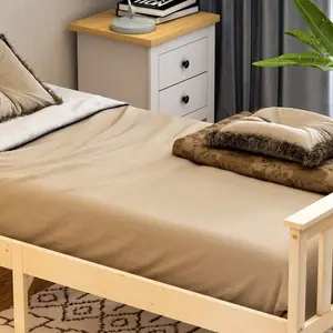 Vida Designs Milan Bed Frame Pine / Single (3')