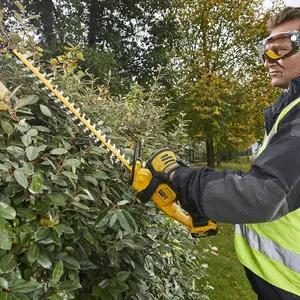 Dewalt DCM563D1 18v Cordless Hedge Trimmer Cutter + 1 x 2.0ah Battery + Charger