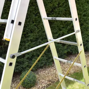 7-Rung Trade Master Pro 3 Section Combination Ladder