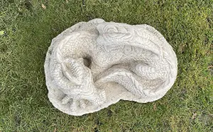 Medium Sleeping Stone cast Dragon