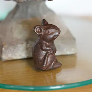 Cast Iron Sitting Mouse Metal Statue Animal Ratty Home Garden Ornament Sculpture