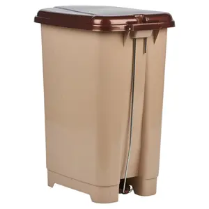 Esmerelda Plastic Pedal Lid Pedal Bin - 15.45L Red/Brown