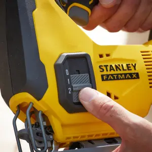 Stanley FatMax Li-ion V20 18V Cordless Jigsaw (1 x 2Ah) - SFMCS600D1K-GB