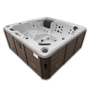 Canadian Spa Company Toronto UV SE 6 person Hot tub