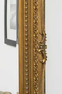 MirrorOutlet Carved Louis Gold Wall Mirror 122 x 91 cm