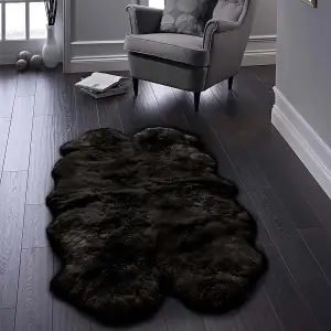 Origins Genuine Sheepskin Black Quad