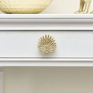 Melody Maison Set of 4 Gold Palm Leaf Drawer Knobs