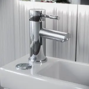 Nes Home Pilton 2 in 1 Close Coupled Pan, Cistern, Seat & Mini Mono Basin Mixer Tap