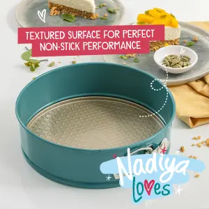 Prestige Nadiya Teal Round Carbon Steel Dishwasher Safe Non-Stick Springform Bakeware Cake Tin 9"